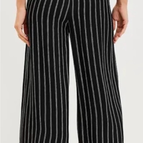 LOFT Wide Leg, Light Weight Pants - Picture 2 of 9